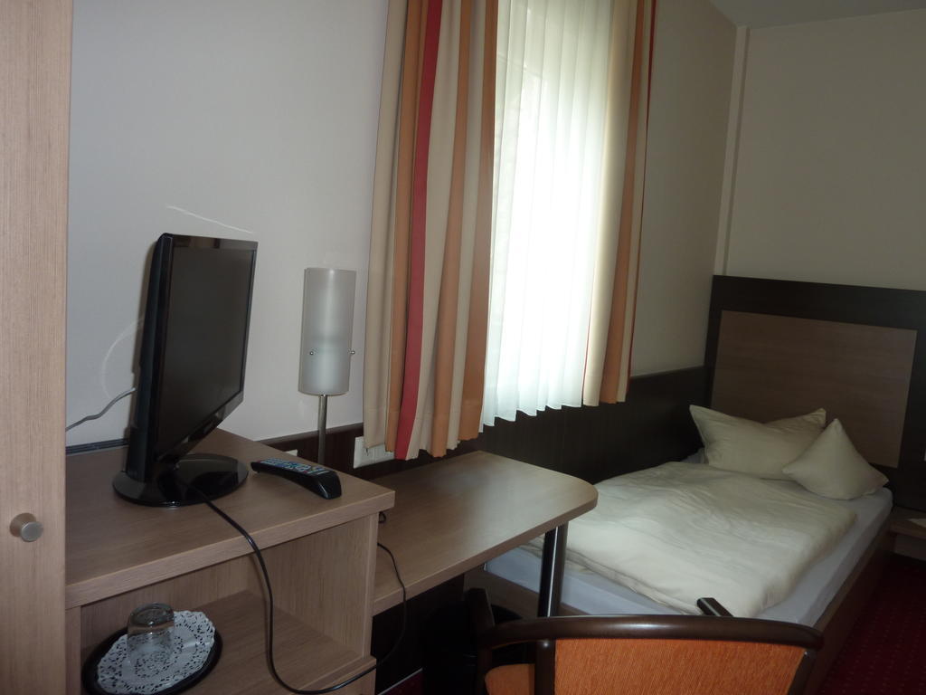 Hotel Gasthof Koenig Karl Freudenstadt Ruang foto